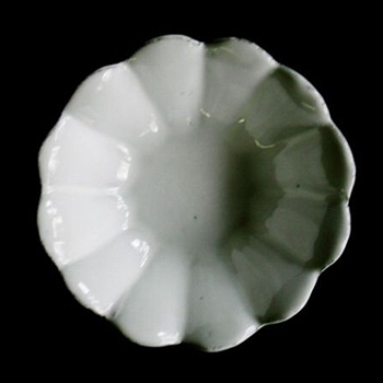 Marguerite Saucer 7in