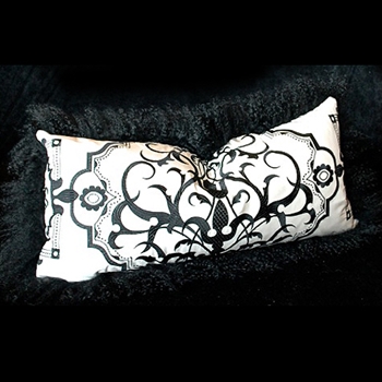 16. Blk/White Tibet Toile 24W/12H