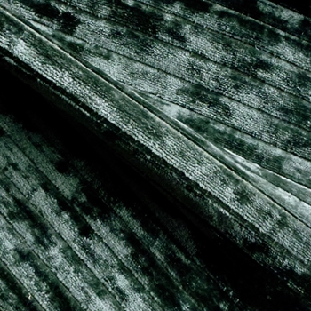 Velvet - Channels Kale Eden 54in, 100% Polyester, Horizontal Pleat