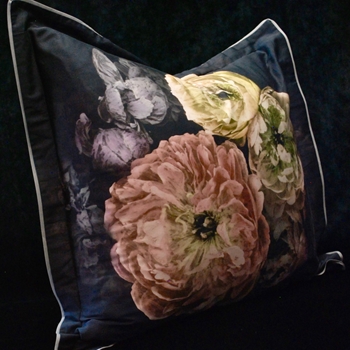 Designers Guild Le Poeme Fleurs Midnight SHAM EURO 26SQ