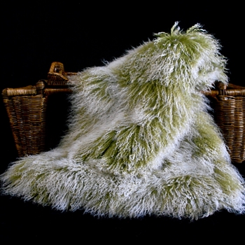 Tibet Mongolian Fur Kiwi Throw 47W/23D