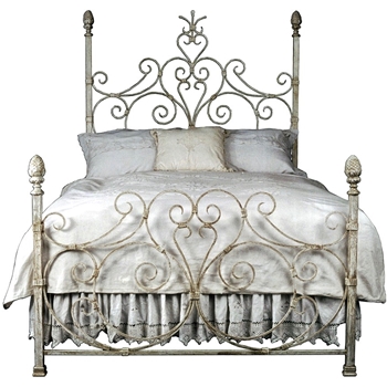 Bed - Scroll 4 Poster Queen  61W/82D/61H 