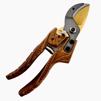 Pruner - Wood Handles Steel Blade 7in